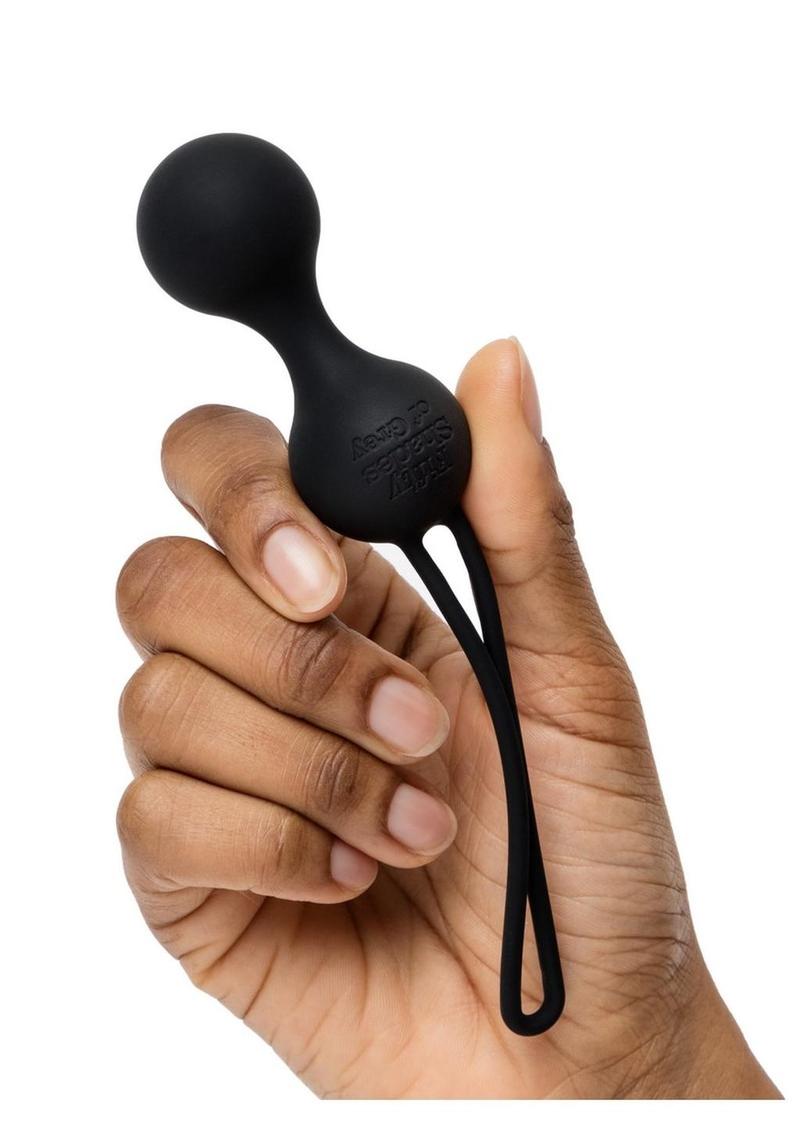 Fifty Shades of Grey X Womanizer Desire Blooms Kit